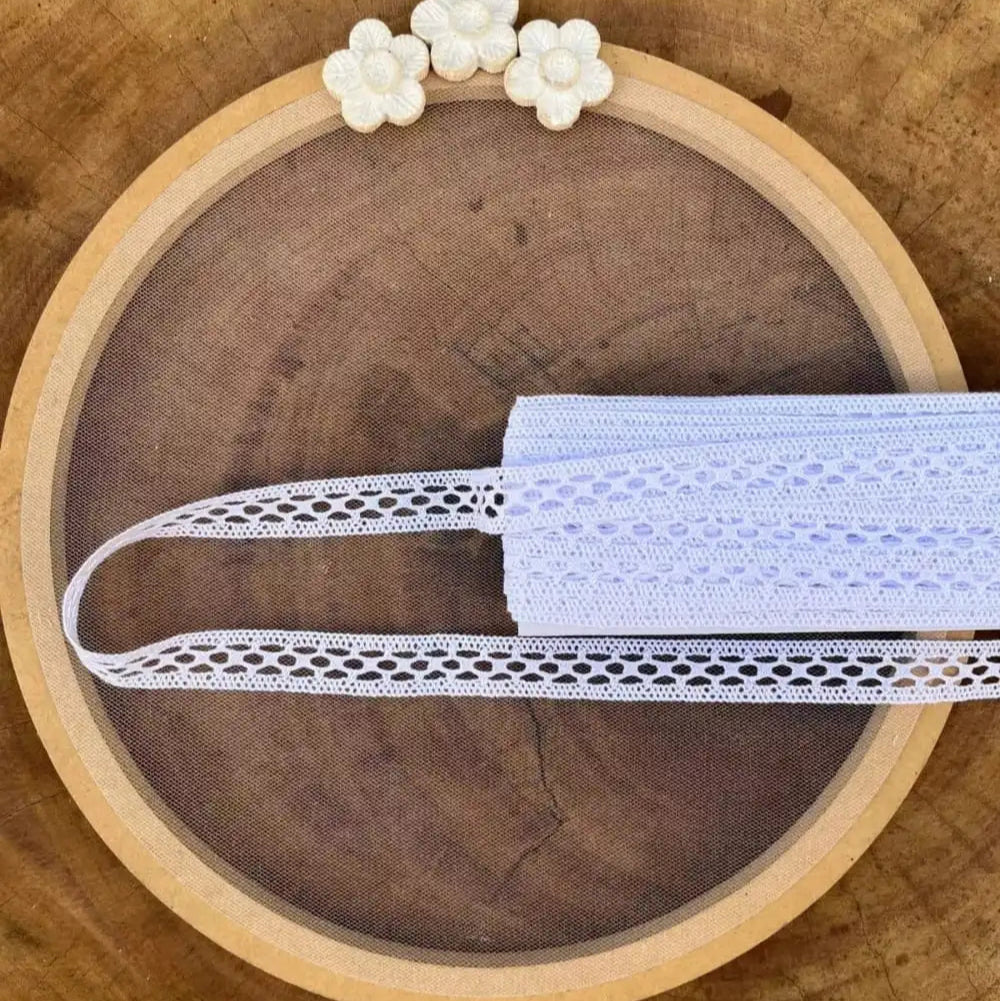 Renda de algodão branca - Largura: 1,5 Centímetros - 10 Metros